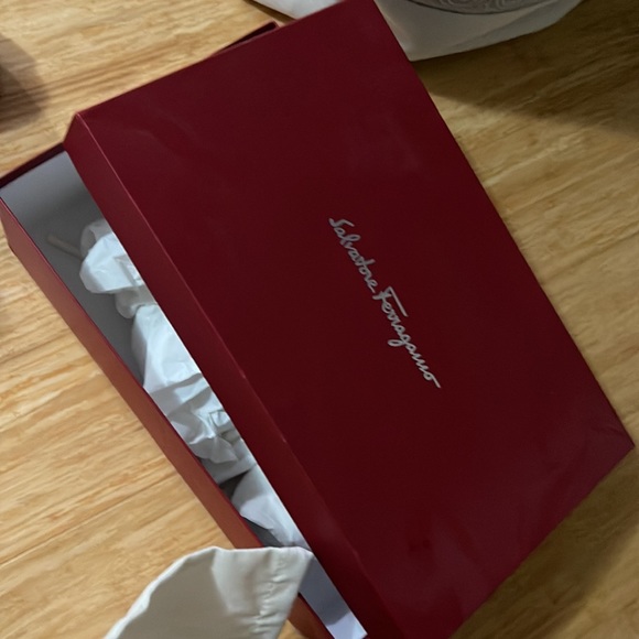 Mens Salvatore Ferragamo loafers size 9.5 only worn 2-3 times - Picture 5 of 6